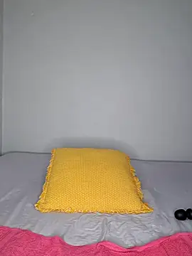 CertifiedhottieXOXO webcam