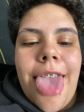 Hailey_Curvy webcam
