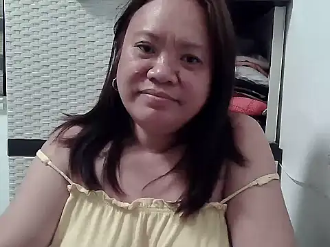 Watch yummychubby29 live on EroticFlix - High definition streams