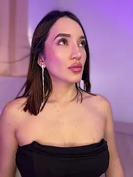 Bella-taylorr webcam