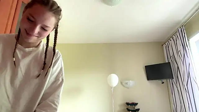 Kate_Wingurielle webcam