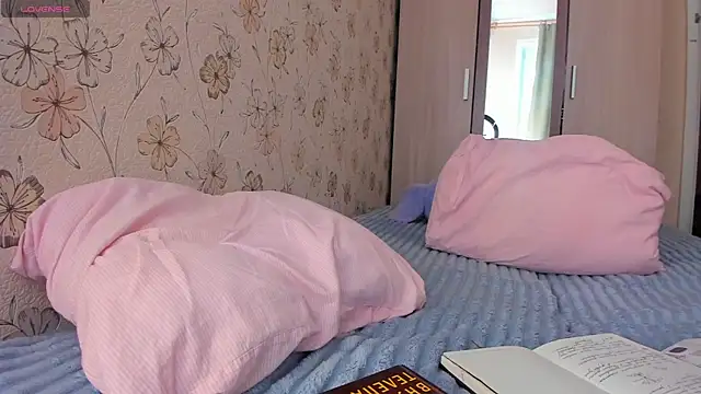 Watch Alice_next_door live on EroticFlix - High definition streams