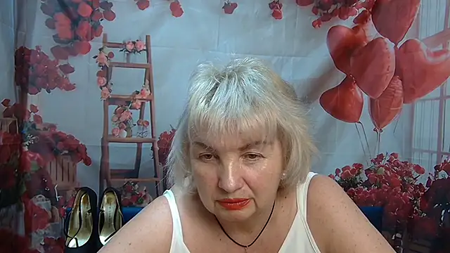 Watch RenataDaster live on EroticFlix - High definition streams