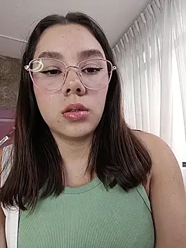 emmasulivan - EmmaSulivan's free webcam