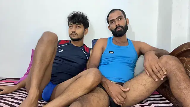 DesiDaddyandSon webcam