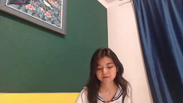 Shy_Kira webcam
