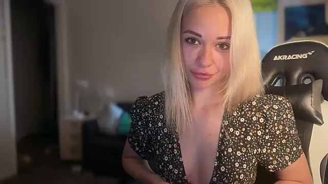 leylia_lily - Leylia_Lily's free webcam - UK Sex Cams