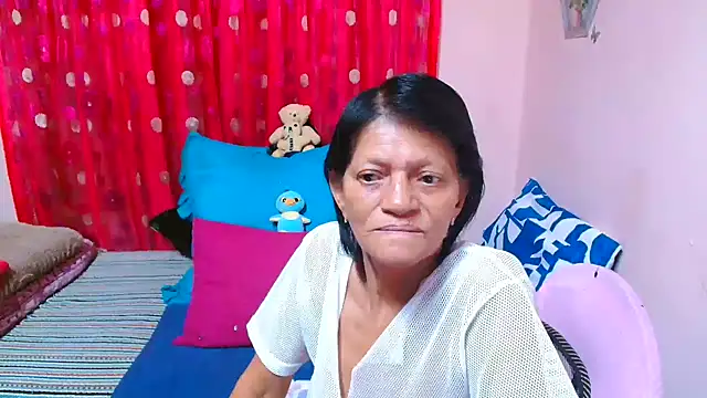sluttyroxy - SLUTTYROXY's free webcam - UK Sex Cams