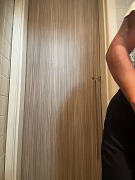 emba_cam - Emba_cam's free webcam - UK Sex Cams
