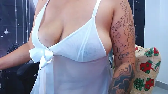 hikaryfire - Hikaryfire's free webcam - UK Sex Cams