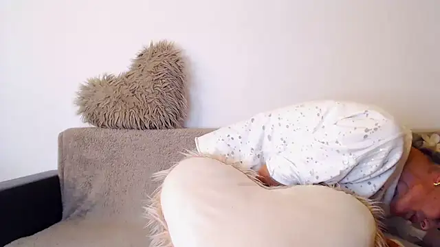 AshlineKatte webcam