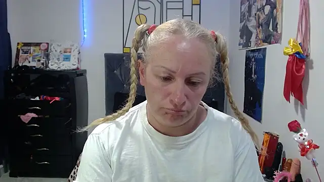 web chat Emperabigbootybigass
