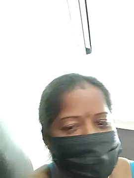 Tamil_Ponnu_Riya