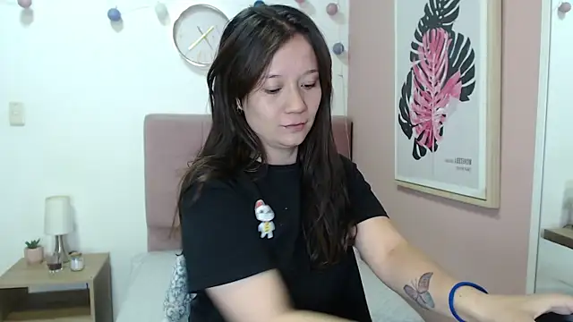 lanna_1878 - Lanna_1878's free webcam - UK Sex Cams
