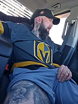 Beardedtattood live sex cam