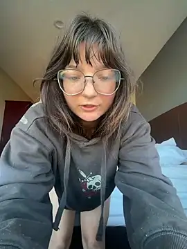 urpuppymoon's live cam