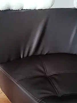 mrsecretsuit - MrSecretSuit's free webcam - UK Sex Cams