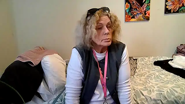 belgianshantie - Belgianshantie's free webcam - UK Sex Cams
