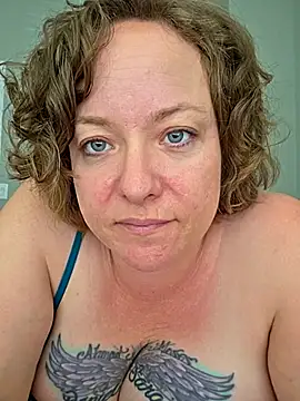 julimonroe - Julimonroe's free webcam - UK Sex Cams