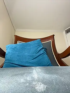 LilaRvsh webcam