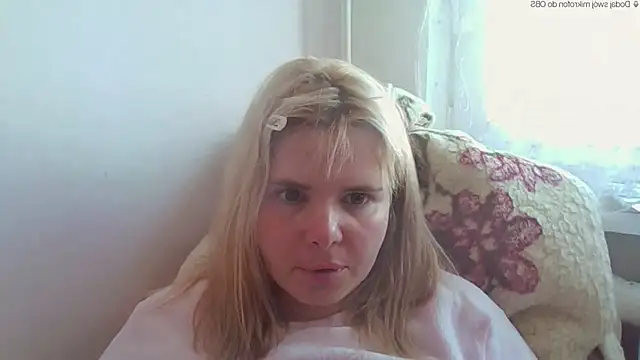 hornyelena - HornyElena's free webcam - UK Sex Cams