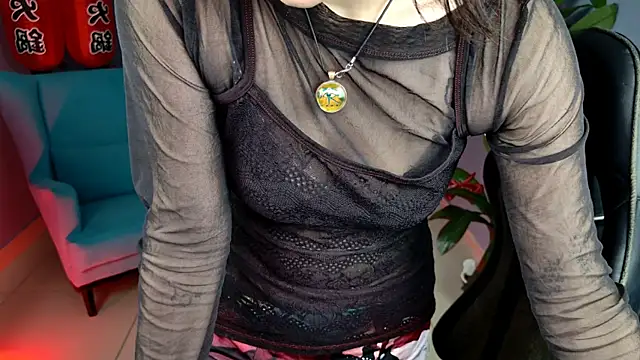 lidadarknet (F teen) - shake my ass and hot dance