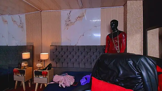 ZafiraVelvet webcam