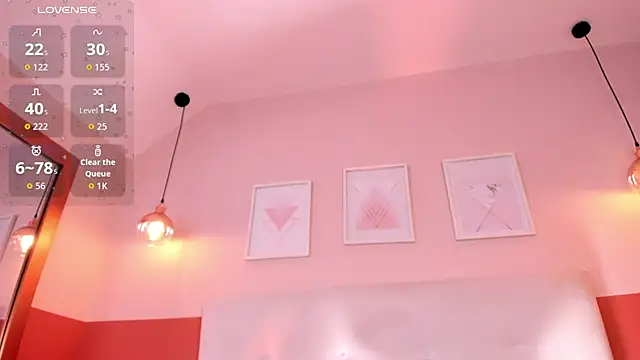 Tiffany_Low webcam