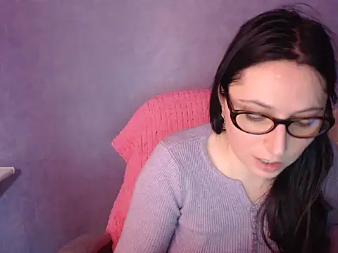 luckylisa23 - LuckyLisa23's free webcam - UK Sex Cams