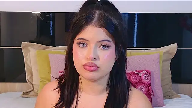 free live sex cam Elodie Laurent