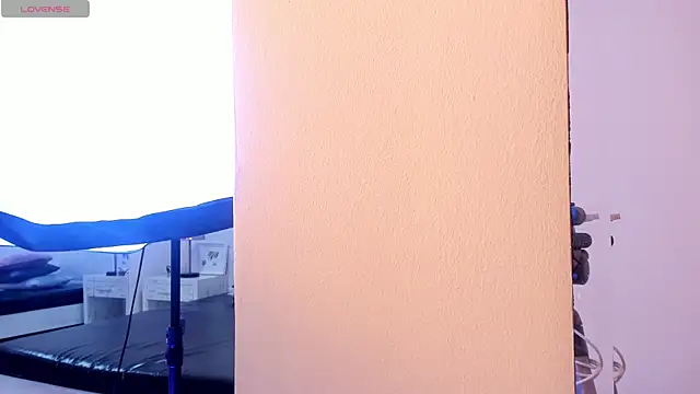 ALICEBLOOOM webcam