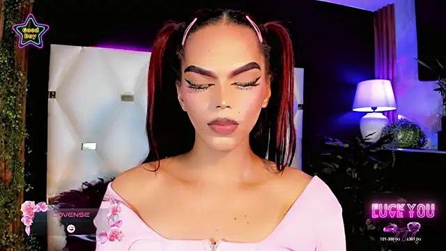 Modella: Diiva_Smiith