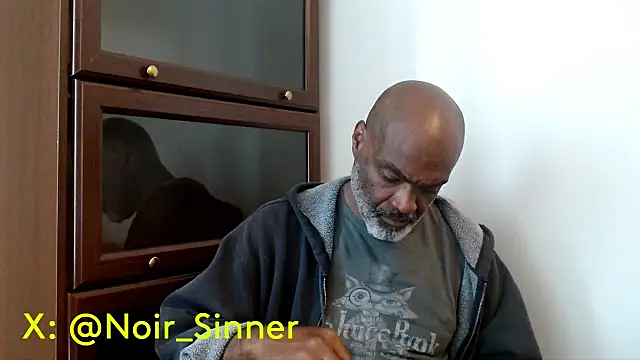 sinnernoir live sex cam