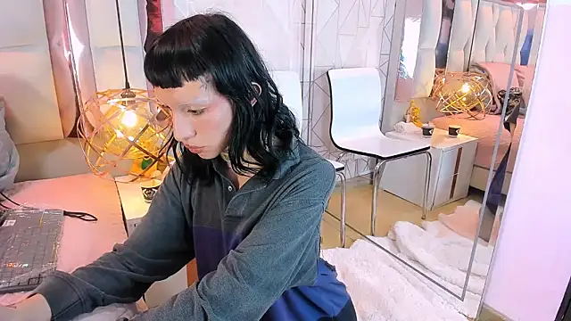 Model: MadisonWood01