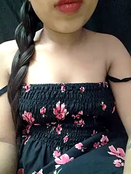 Roshni_98 webcam