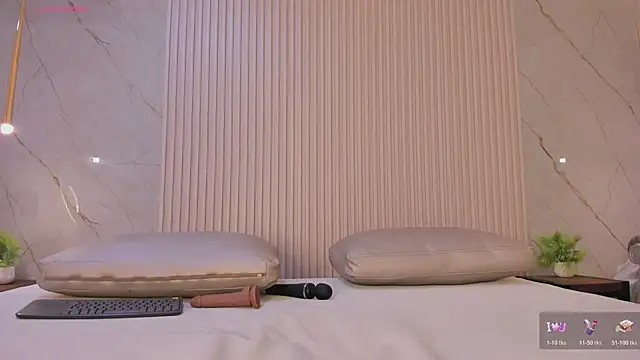 luna_taylorss webcam