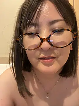 Mitsuco_surflady