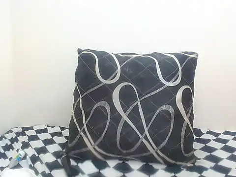 DarkGorgeous webcam