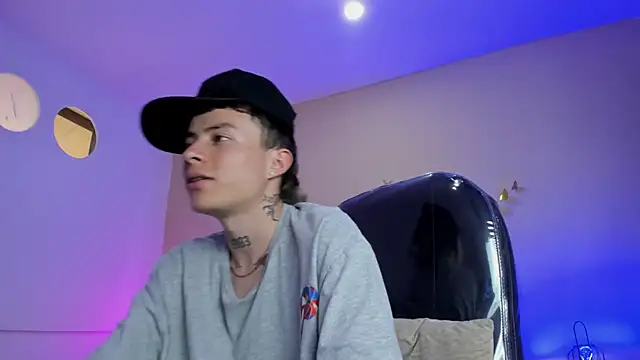 nascary_fox - Nascary_Fox's free webcam - UK Sex Cams