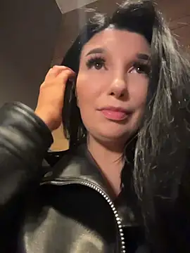 Tisha_Busty