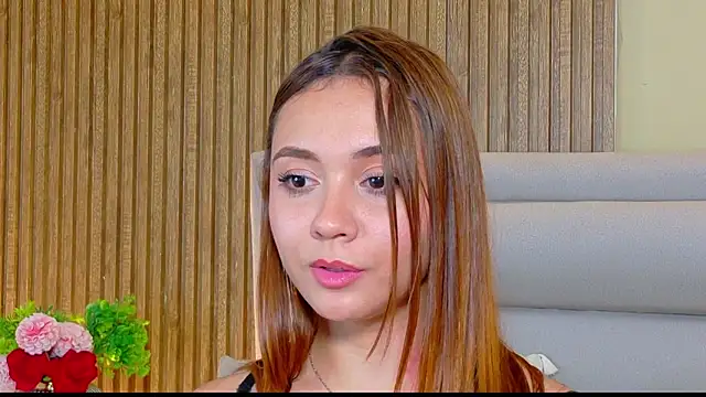 LondraBlush live sex cam