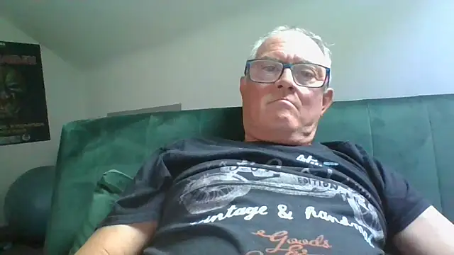 naughtygrandad1 - Naughtygrandad1's free webcam - UK Sex Cams