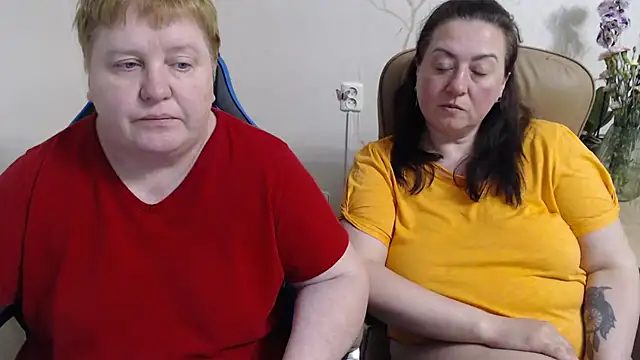 Lindy-Jeanie Live Webcam on Stripchat