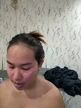 Ponthip live sex cam