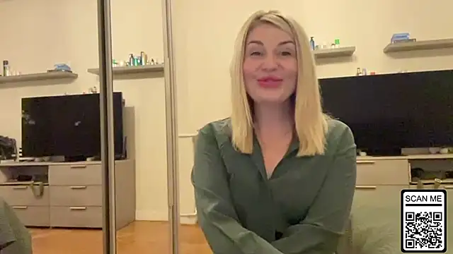 Watch Blondie_xoxoxo live on EroticFlix - High definition streams