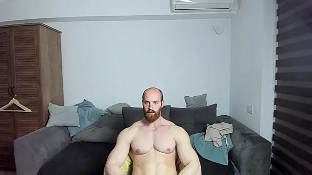 zkkblitz (Ask my age) - Cum at goal !!!