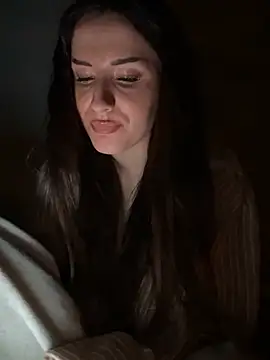AriaAdda from StripChat is Freechat