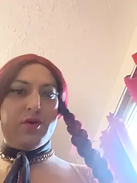 sissytrapdolly24 webcam