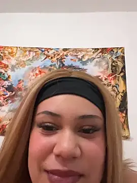CurvyDusa webcam