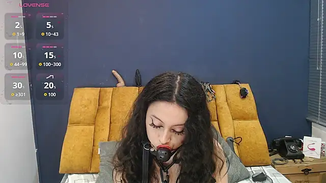 KendraaSimons webcam